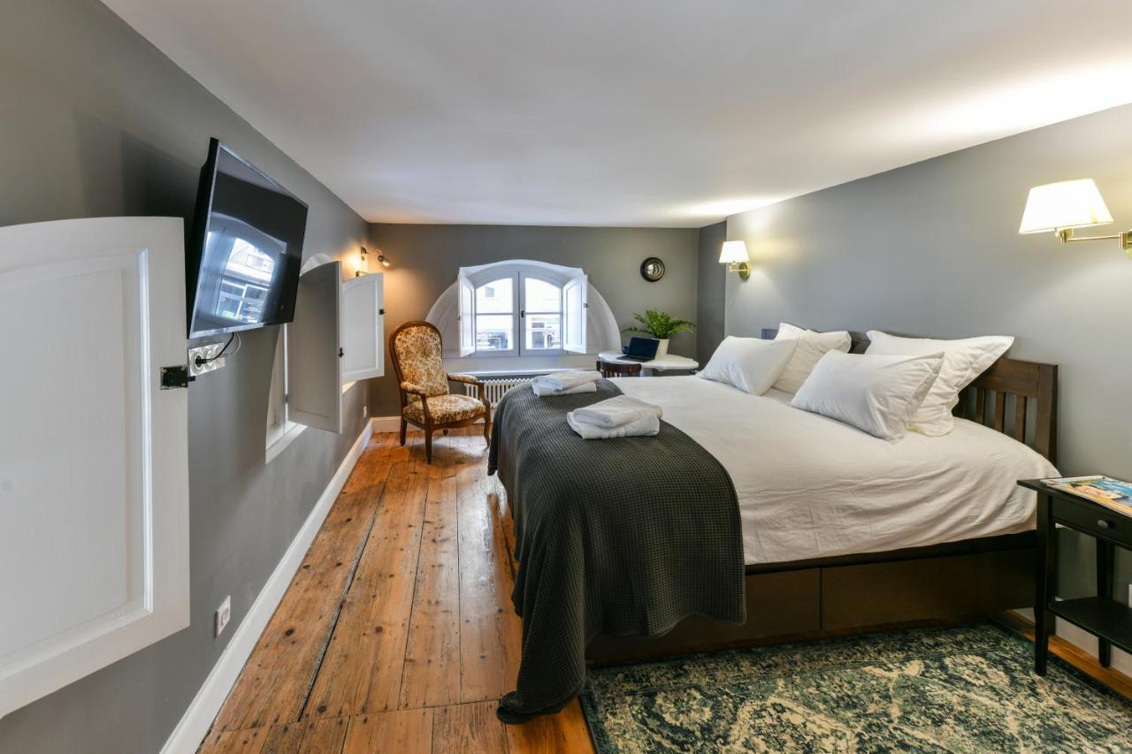 Pau: Superbe Appartement Climatise/Coeur De Ville ภายนอก รูปภาพ
